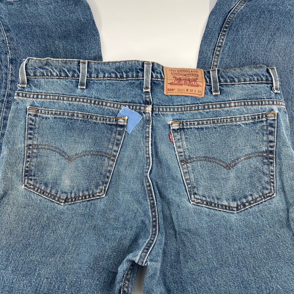 VTG Levi’s 505 Regular Fit Straight Leg Denim Jeans Mens 42x30 1994 Distressed